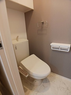 ゆったりとした空間のトイレです