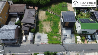 約87坪
広々とした土地
平坦・更地
石部小学校まで徒歩7分！
徒歩圏内にスーパーやコンビニエンスストアが充実しているので買い物にとても便利です♪