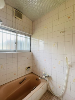 ゆったり過ごせるお風呂です