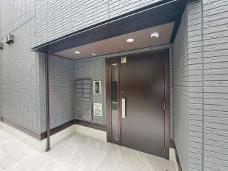 【エントランス】