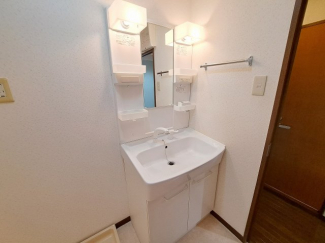 【洗面所】
