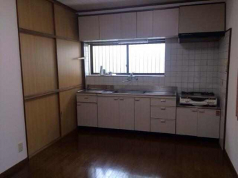 収納力のあるキッチンです。