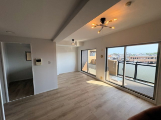 【居間・リビング】