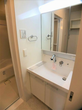 洗髪洗面化粧台