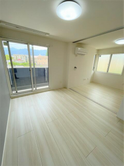 新居浜市久保田町３丁目のアパートの画像