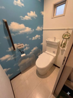 １階トイレ
※AI加工しています