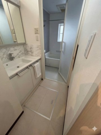 ２階独立洗面台
※AI加工しています