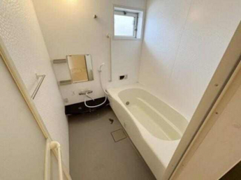 新居浜市久保田町２丁目のアパートの画像