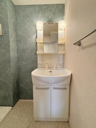 洗髪洗面化粧台