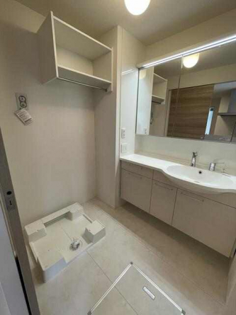 洗髪洗面化粧台