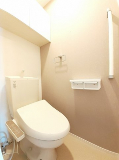 清潔感のあるトイレです