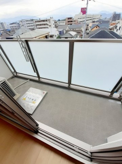 広々としたバルコニーです