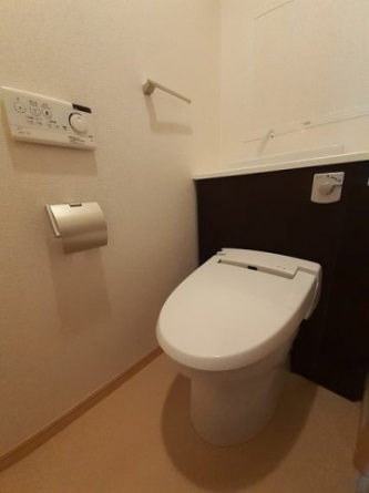 清潔感のあるトイレです