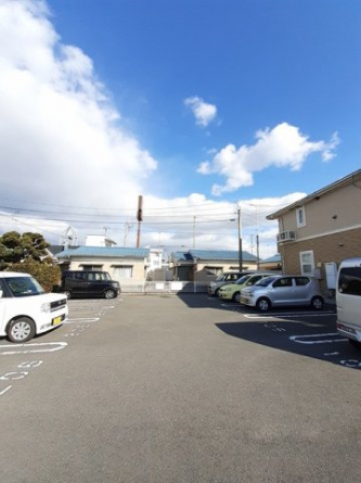 駐車場完備です
