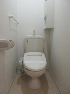 清潔感のあるトイレです