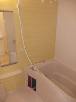 日々の疲れを癒すお風呂付です