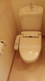 清潔感のあるトイレです