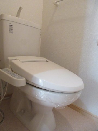 清潔感のあるトイレです