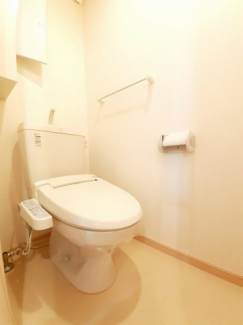 清潔感のあるトイレです