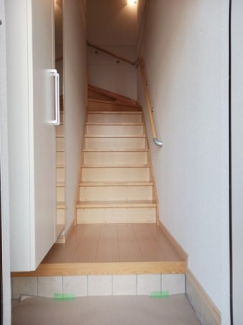 落ち着いた玄関です