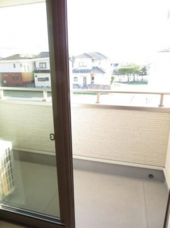 広々としたバルコニーです