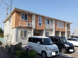落ち着いた雰囲気の外観です