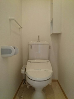 ゆったりとした空間のトイレです