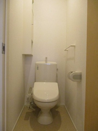 シンプルで使いやすいトイレです