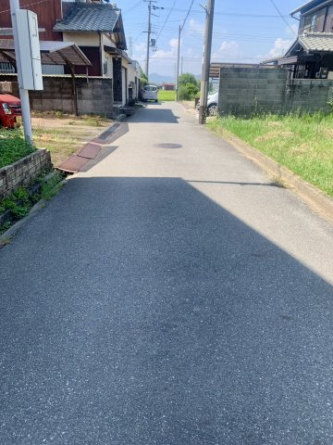 【前面道路含む現地写真】