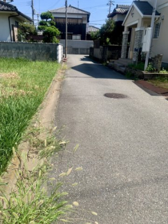 【前面道路含む現地写真】