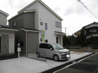 落ち着いた雰囲気の外観です
