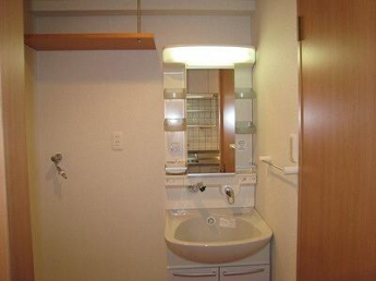 松山市福音寺町のマンションの画像