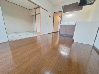 【居間・リビング】