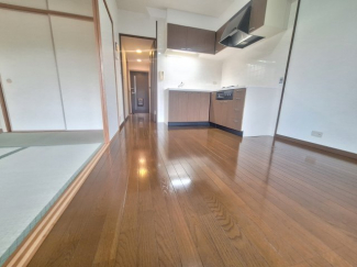 【居間・リビング】