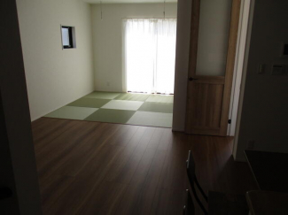 畳コーナーもありゆったり過ごせます