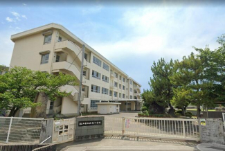 松山市立和気小学校まで897m