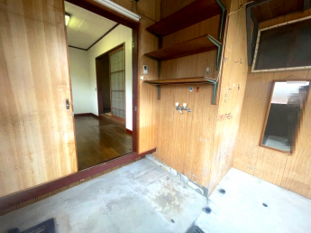 高島市新旭町藁園中古戸建の画像