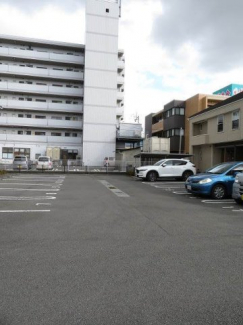 駐車場完備です