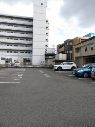 駐車場完備です