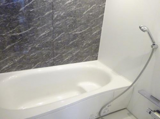 日々の疲れを癒すお風呂付です