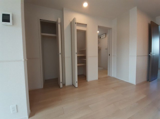 明るい室内です