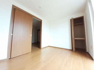 ゆったり過ごせる居間です