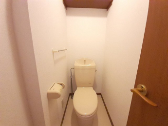 清潔感のあるトイレです