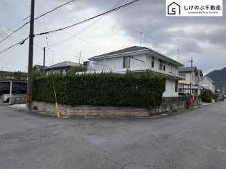 建築条件なし
約90坪
平坦・角地
前面道路　約6.9ｍ