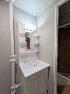 【独立洗面台】