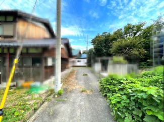【前面道路含む現地写真】