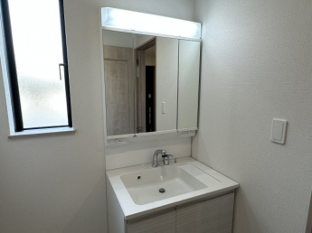 【独立洗面台】