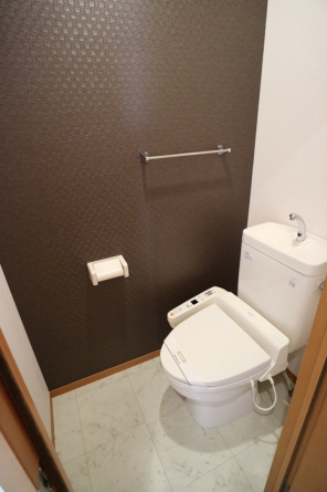 コンパクトで使いやすいトイレです