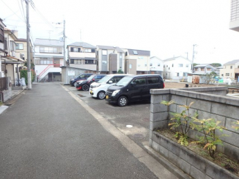 【駐車場】