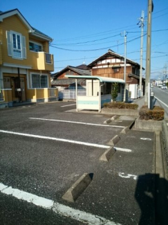 【駐車場】